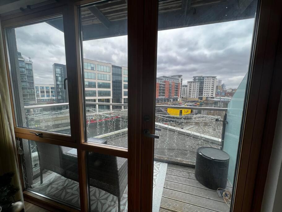 Leeds Clarence Dock 2 Bedroom Apt Exterior photo