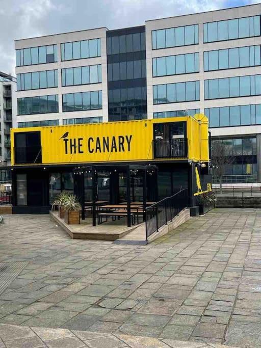 Leeds Clarence Dock 2 Bedroom Apt Exterior photo
