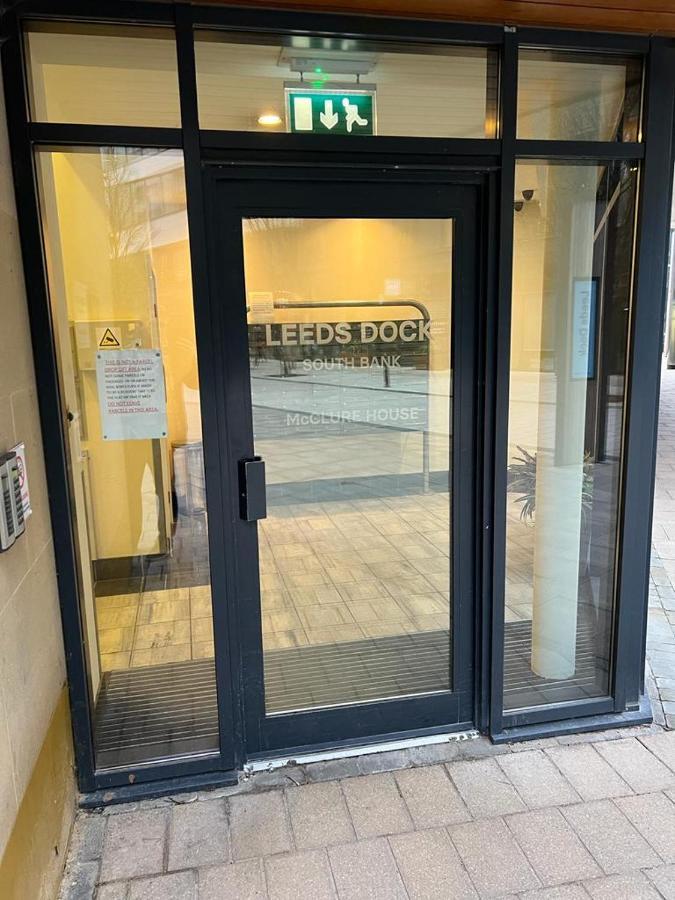 Leeds Clarence Dock 2 Bedroom Apt Exterior photo